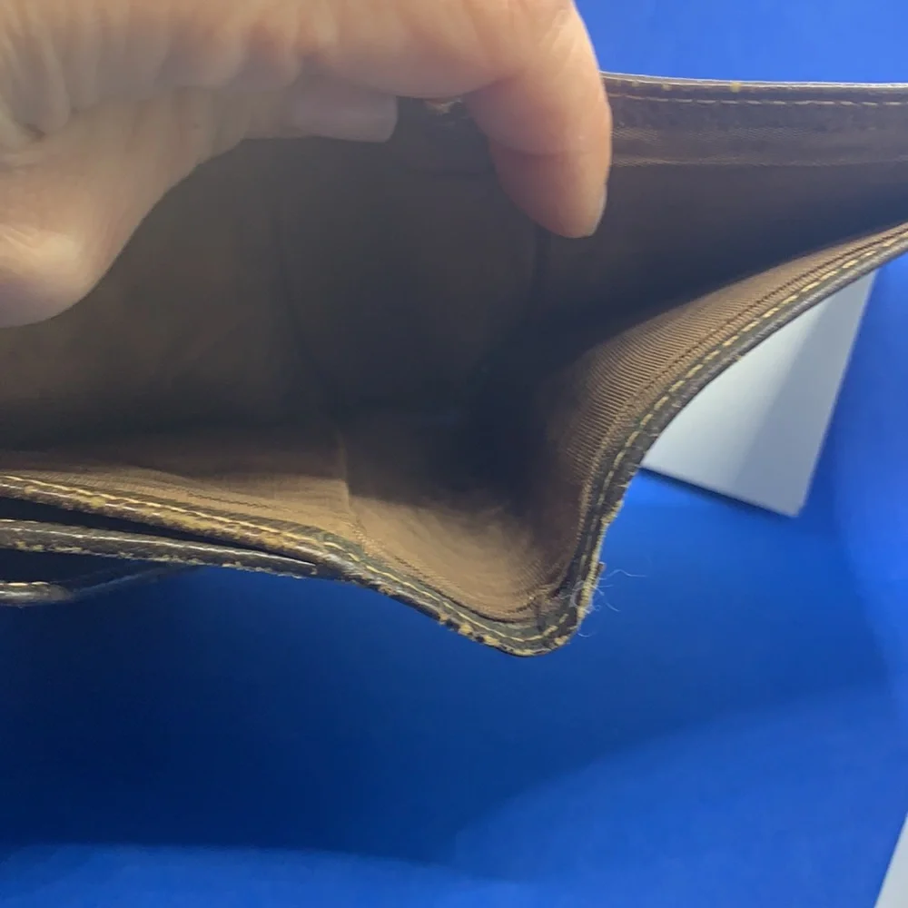 Rarest Gucci GGโ Vintage canvas & leather wallet - Picture 11 of 14